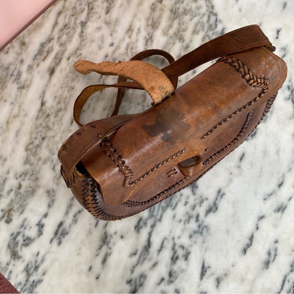 Handcrafted Vintage Brown Leather Saddle Crossbody Bag - Picture 8 of 10